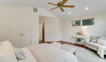 8606 FALKSTONE Ln, Alexandria, VA 22309