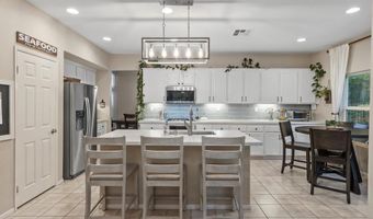3297 Meadow Crest Pl, Escondido, CA 92027