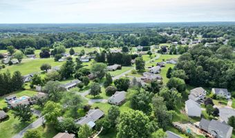 4195 FALLOW Dr, Hampstead, MD 21074