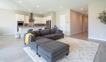 832 Canonbury St, Henderson, NV 89011