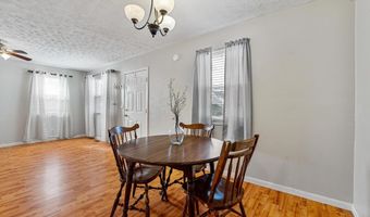 8 Cedar Dr, Barboursville, WV 25504