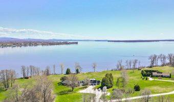 431 McGregor Pt, Alburgh, VT 05440