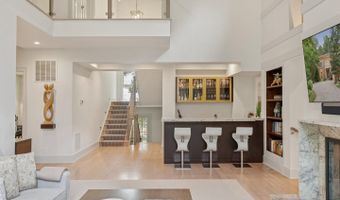 10036 CHARTWELL MANOR Ct, Potomac, MD 20854