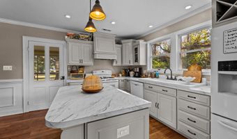 1247 Main St Ex St, Aurora, NC 27806