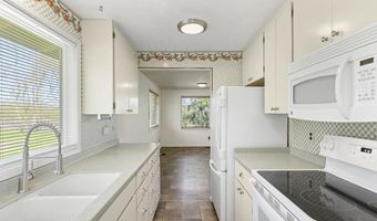 10418 Champoeg Rd NE, Aurora, OR 97002