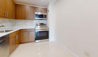 20100 W Country Club Dr 801, Aventura, FL 33180