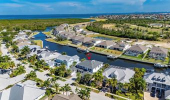 713 ISLEBAY Dr, Apollo Beach, FL 33572