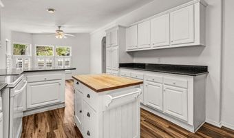 8975 Lawrence Welk Dr 7, Escondido, CA 92026