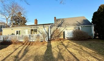 17 Melbourne Dr, Narragansett, RI 02882