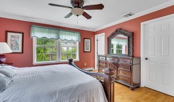 7 Sylvan Rd, Danbury, CT 06811