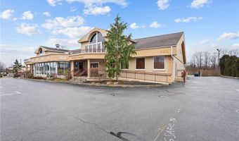 383 Metacom Ave, Bristol, RI 02809