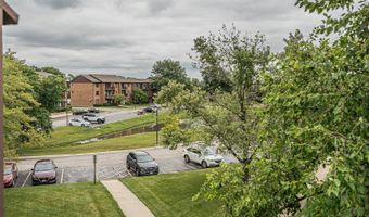 730 N Briar Hill Ln 5, Addison, IL 60101