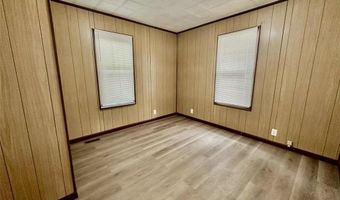 750 Park Dr, Alton, IL 62002