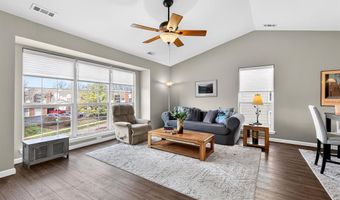 1327 Holgate Dr C, Ballwin, MO 63021