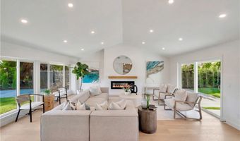 2613 W Chanticleer Rd, Anaheim, CA 92804