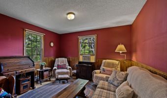 198 Crown St, Bristol, CT 06010