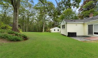 86 Oak St, Hopkinton, RI 02804