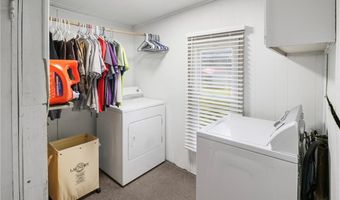 911 E 5th St, Altamont, KS 67330