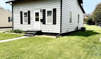 1116 S Lloyd St, Aberdeen, SD 57401