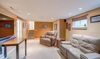 7422 Loy Rd, Arena, WI 53503