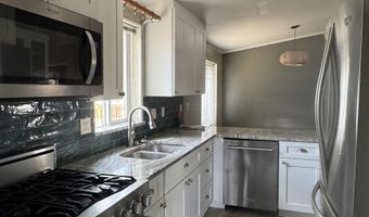 62 Twin Creek St, Diamondville, WY 83116