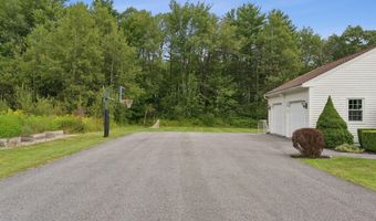2 Winsome Lea Rd, Falmouth, ME 04105