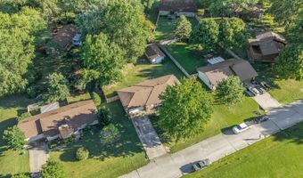 804 E Elm St, Aurora, MO 65605