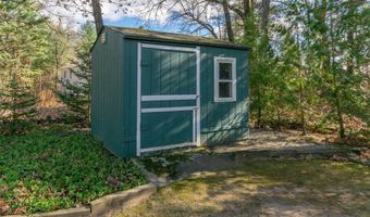 853 S West St, Agawam, MA 01030