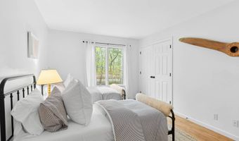 23 Laurel Hill Ln, Amagansett, NY 11930