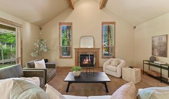 60826 Goldenwood Loop, Bend, OR 97702
