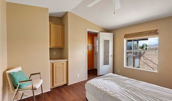 6705 E Red Barrel Dr, Yucca, AZ 86438