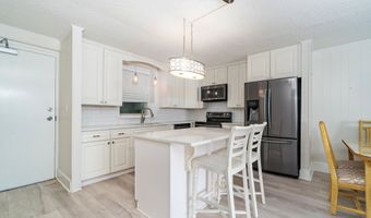 2305 W Fort Macon Rd 207, Atlantic Beach, NC 28512