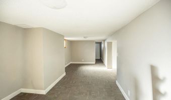 2317 E Spruce St, Algona, IA 50511