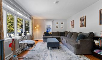 1312 N VIOLA St, Appleton, WI 54911