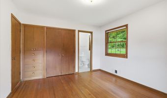 4015 Fairview Ave N, Arden Hills, MN 55112