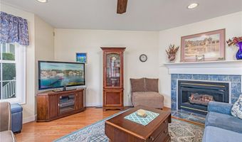 126 Boylston St 126, Cranston, RI 02921