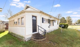 801 Godchaux St, Abbeville, LA 70510