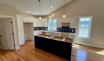 51 Sunset Lake Cir, Coventry, RI 02816