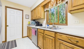 4719 Gleneagle Dr 22B, Anderson, IN 46013