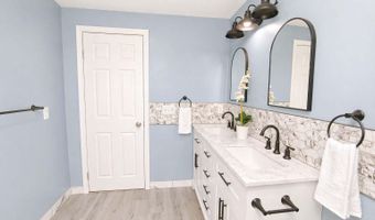 451 27th St, Allegan, MI 49010