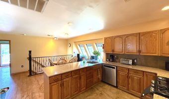 35 College St, Cornwall, CT 06759