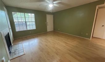 380 LAKEPOINTE Dr 202, Altamonte Springs, FL 32701