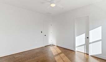 7705 HOLIDAY Ter, Bethesda, MD 20817