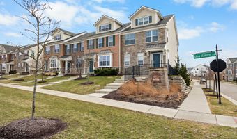 2794 Ashcombe Dr, Ann Arbor, MI 48105