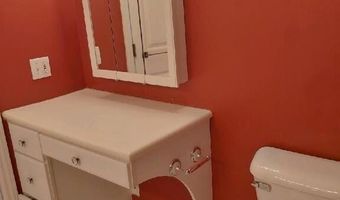 481 Village Oak Ct, Ann Arbor, MI 48103