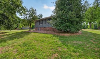 414 Holly Hills Dr, Altavista, VA 24517