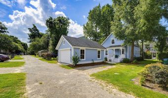 318 Cockle Ln, Beaufort, SC 29906