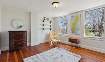 11 Linden St, Bath, ME 04530