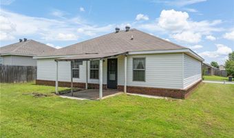 221 Regency Dr, Barling, AR 72923
