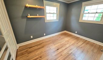 211 New Jersey Ave, Bergenfield, NJ 07621